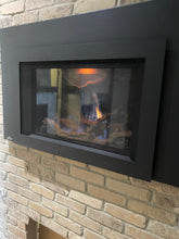Load image into Gallery viewer, Direct Vent Gas Fireplace Insert 30"