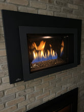 Load image into Gallery viewer, Direct Vent Gas Fireplace Insert 30&quot;
